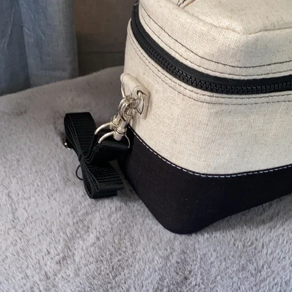 NWT Rae Dunn Lunch insulated lunch bag - Picture 2 of 10